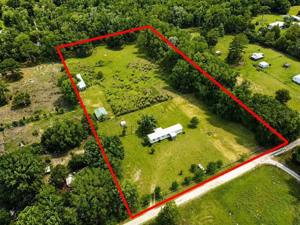 21313 NW 56th Place Newberry FL 32669