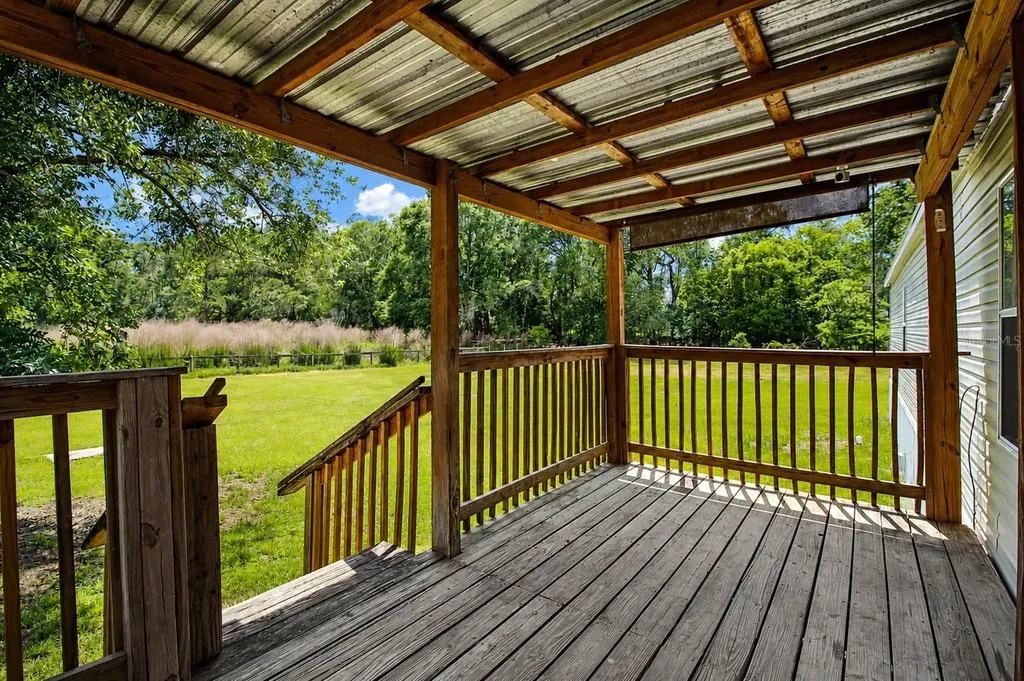 21313 NW 56th Place Newberry FL 32669