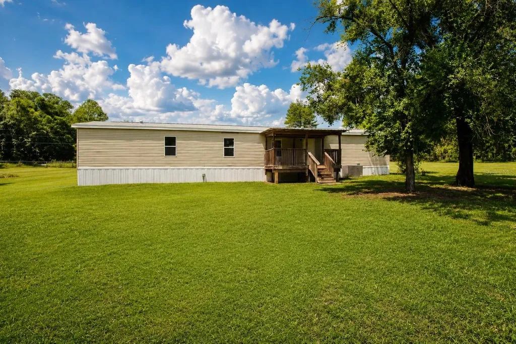 21313 NW 56th Place Newberry FL 32669
