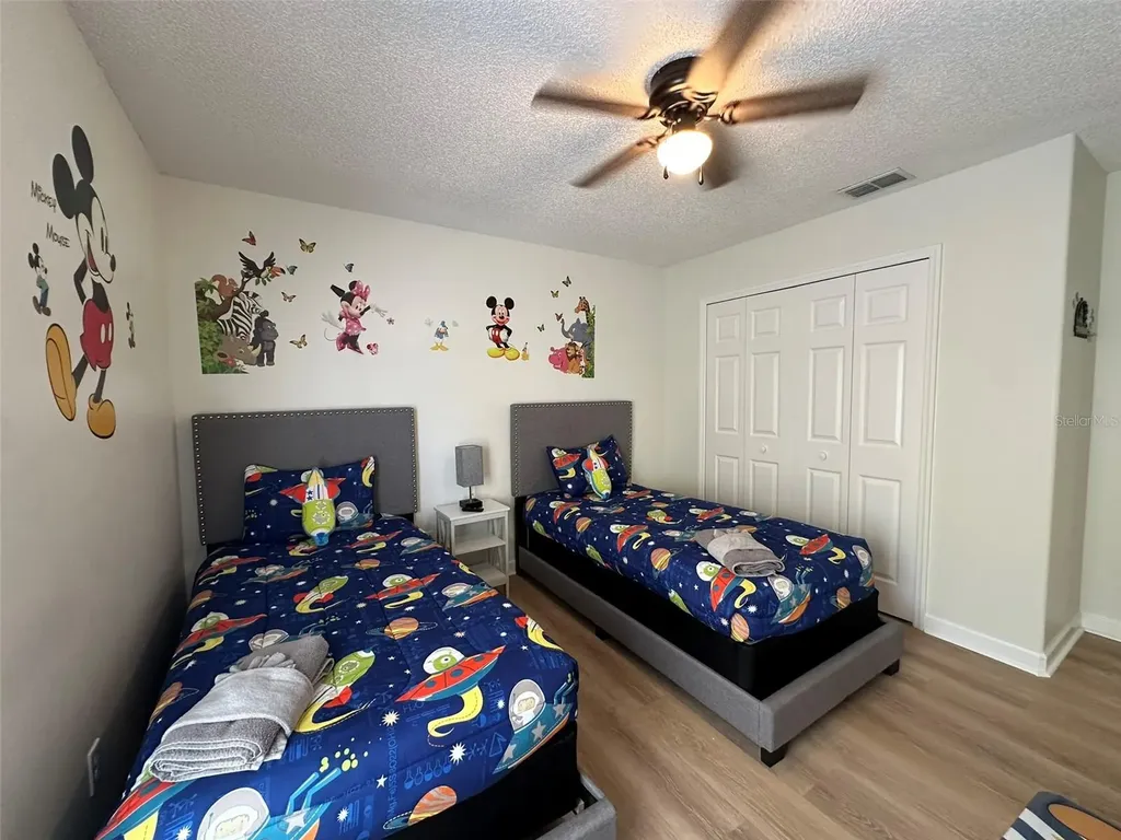 1009 Lake Davenport Boulevard Davenport FL 33897