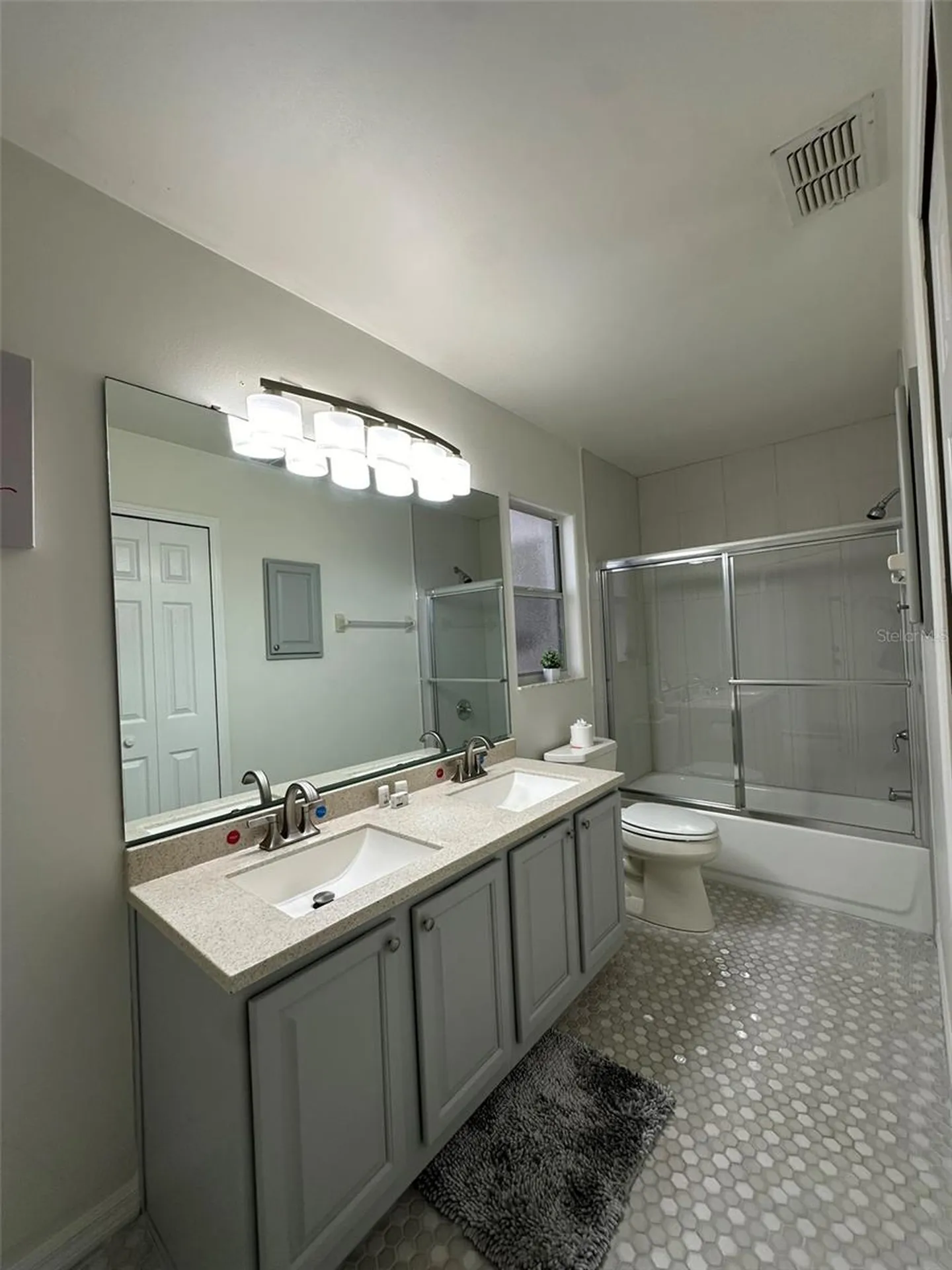1009 Lake Davenport Boulevard Davenport FL 33897