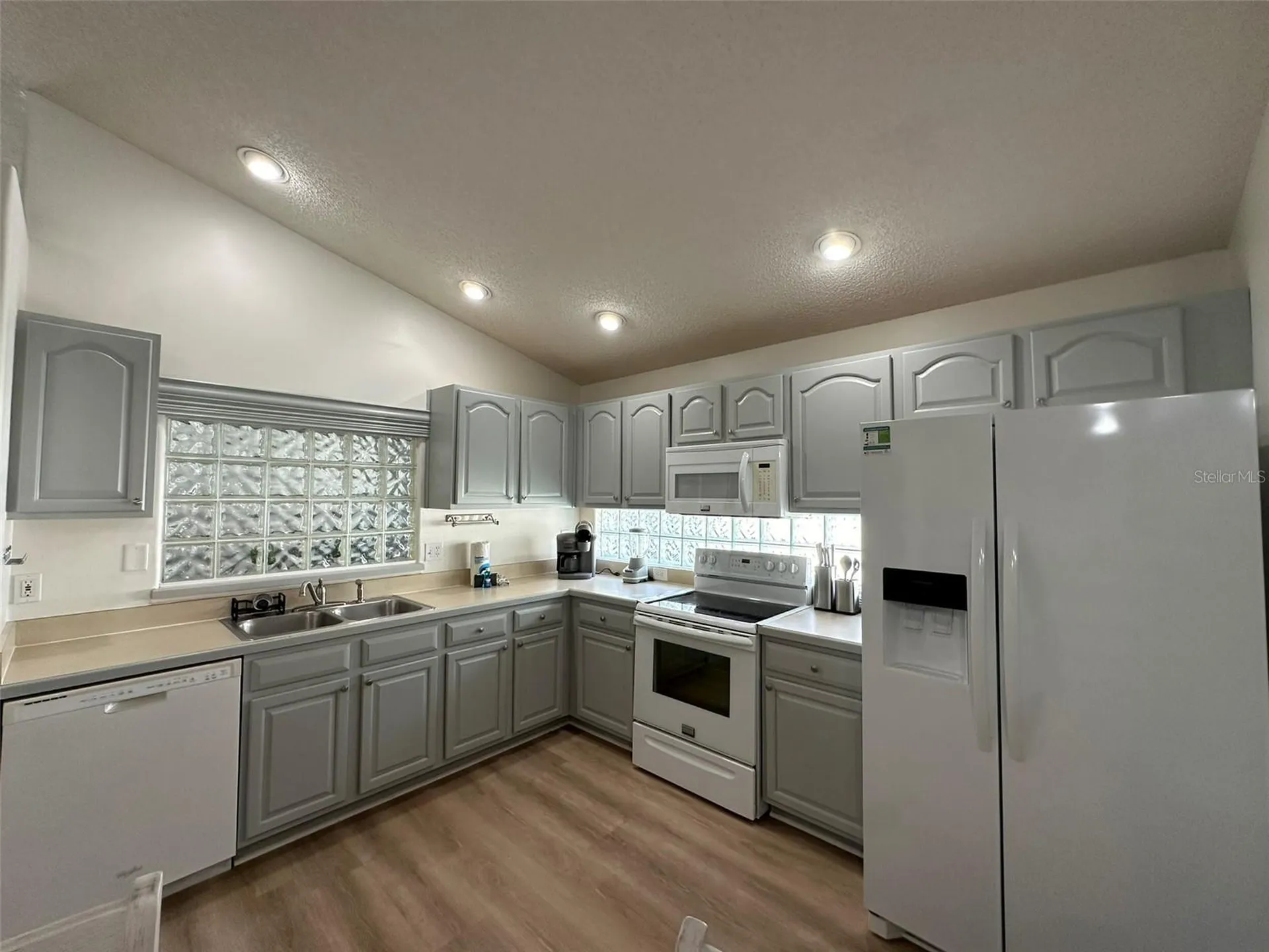 1009 Lake Davenport Boulevard Davenport FL 33897