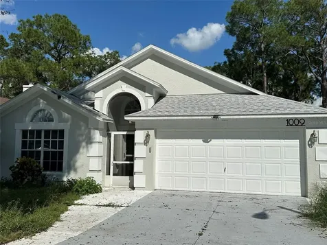 1009 Lake Davenport Boulevard Davenport FL 33897