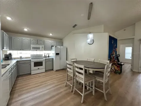 1009 Lake Davenport Boulevard Davenport FL 33897