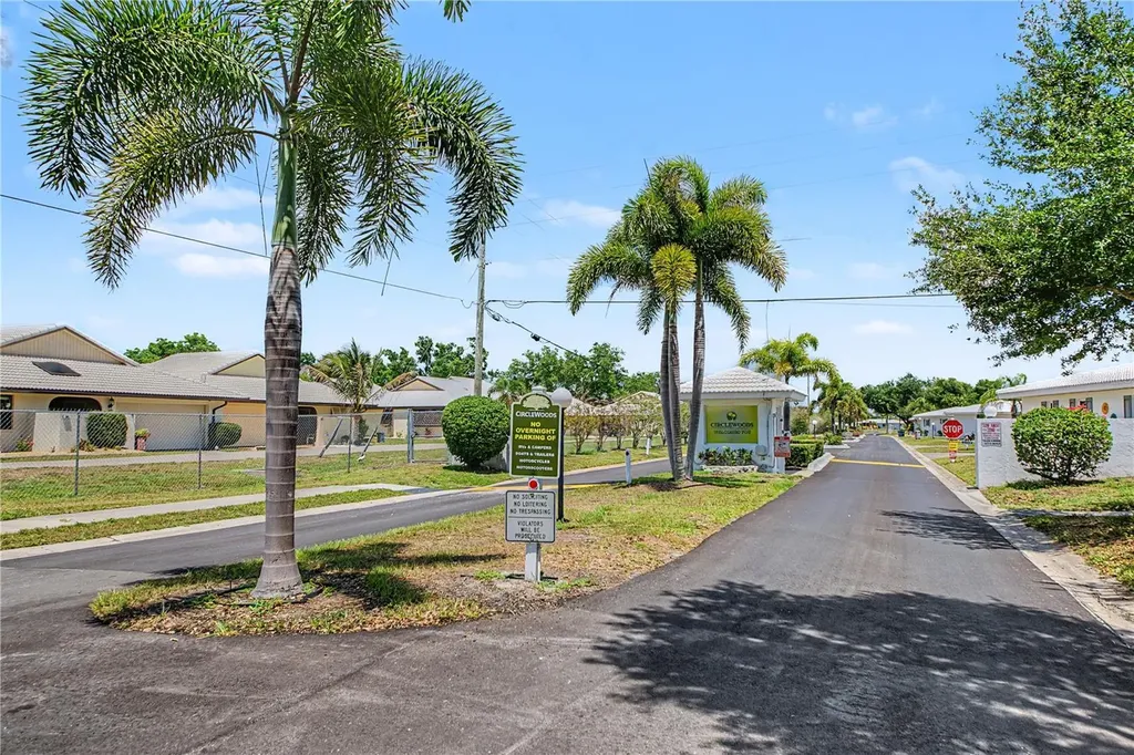 422 Circlewood Drive Venice FL 34293