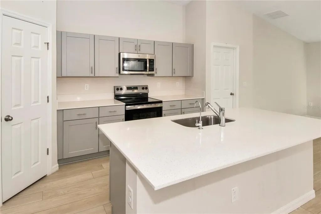 2279 Canyon Oak Drive Davenport FL 33837