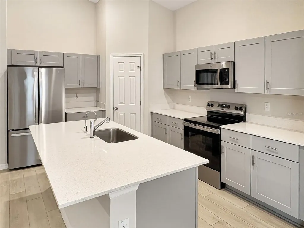 2279 Canyon Oak Drive Davenport FL 33837