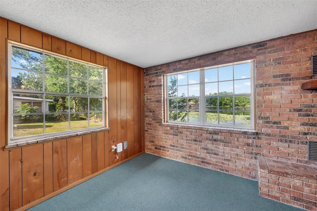 710 Twin Oaks Lane Eustis FL 32726