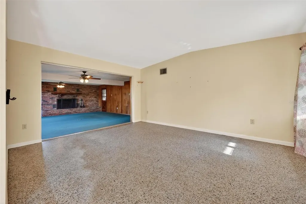 710 Twin Oaks Lane Eustis FL 32726