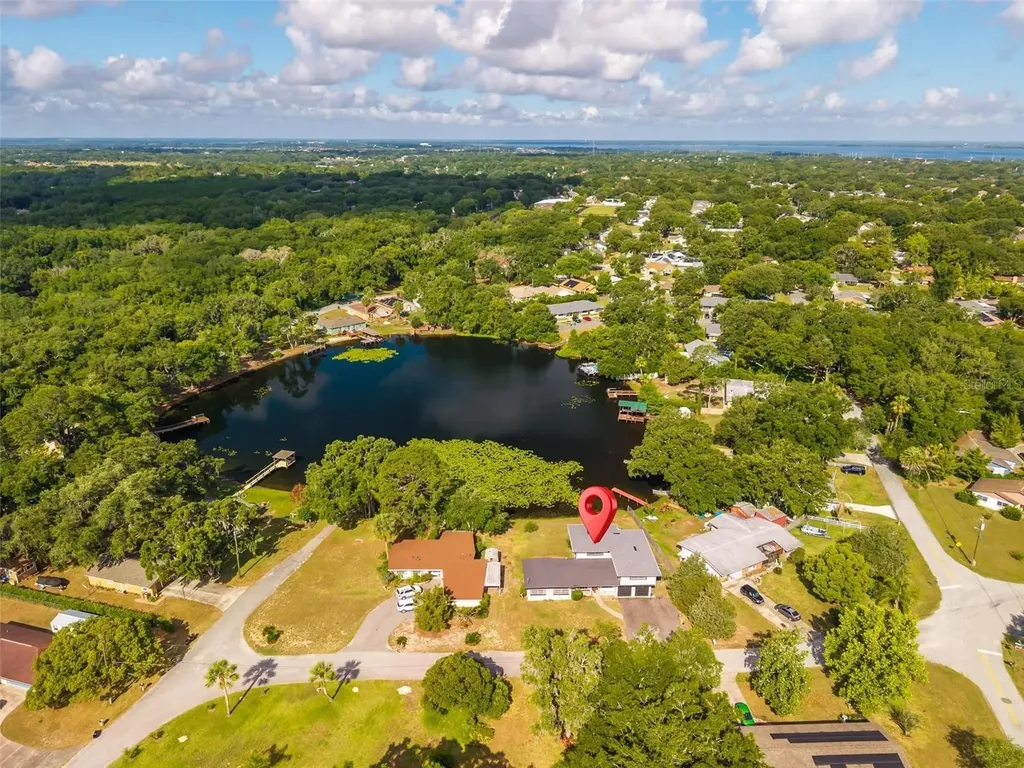 710 Twin Oaks Lane Eustis FL 32726
