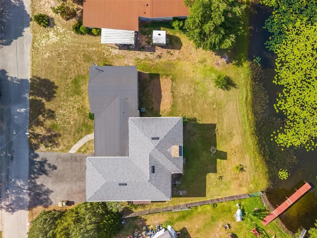 710 Twin Oaks Lane Eustis FL 32726