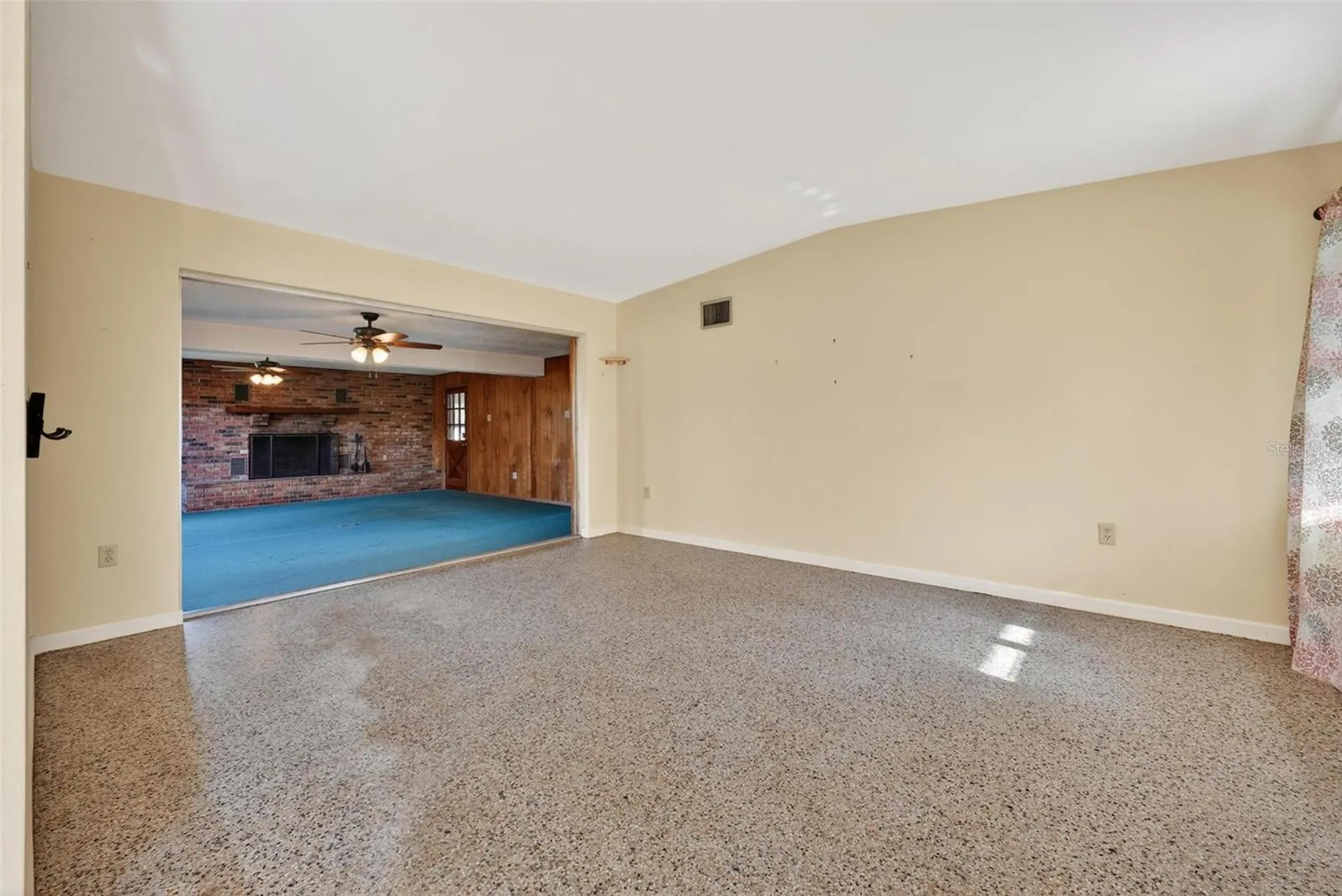 710 Twin Oaks Lane Eustis FL 32726