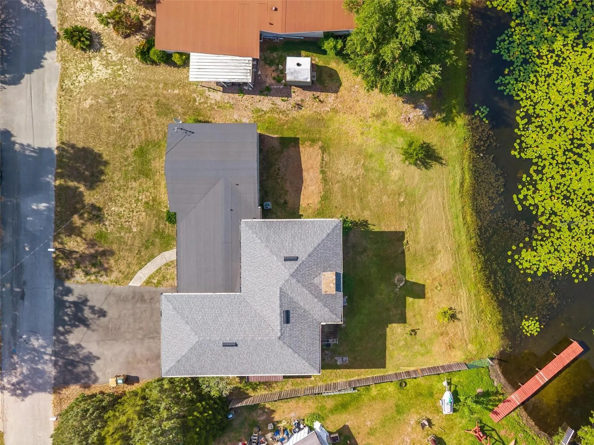 710 Twin Oaks Lane Eustis FL 32726