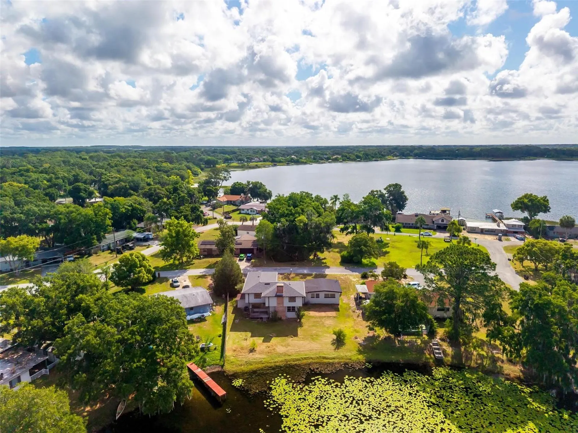 710 Twin Oaks Lane Eustis FL 32726
