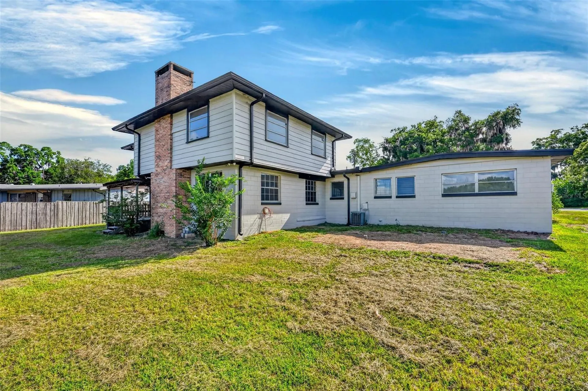710 Twin Oaks Lane Eustis FL 32726