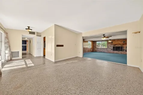710 Twin Oaks Lane Eustis FL 32726