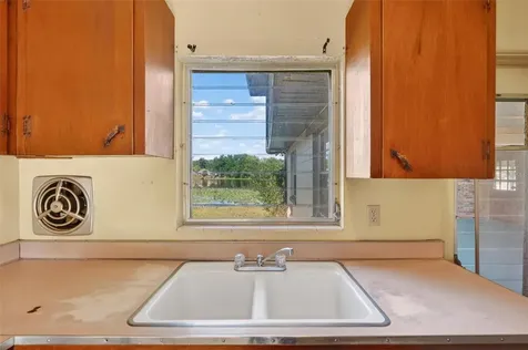 710 Twin Oaks Lane Eustis FL 32726