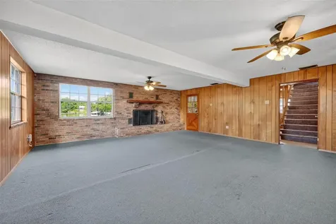 710 Twin Oaks Lane Eustis FL 32726