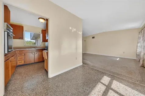 710 Twin Oaks Lane Eustis FL 32726