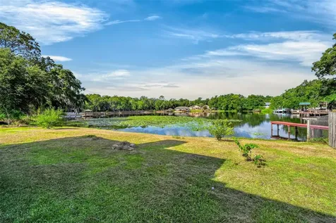 710 Twin Oaks Lane Eustis FL 32726
