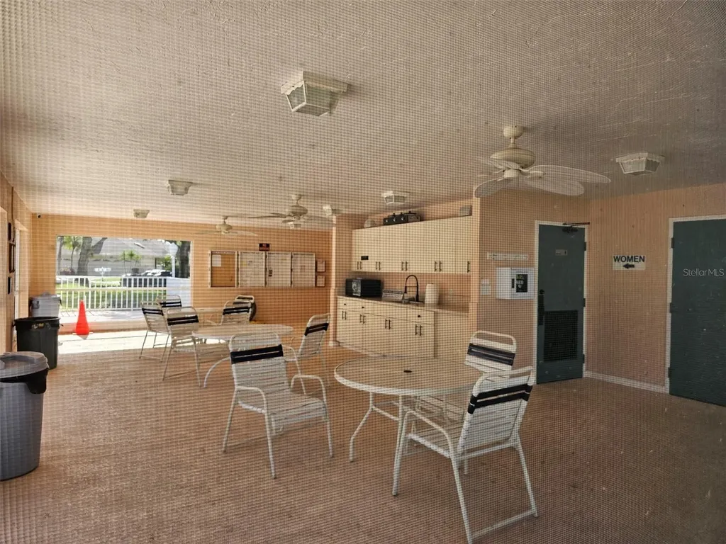 4202 Caddie Drive E Bradenton FL 34203