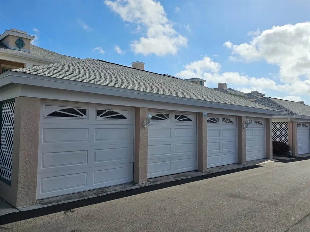4202 Caddie Drive E Bradenton FL 34203