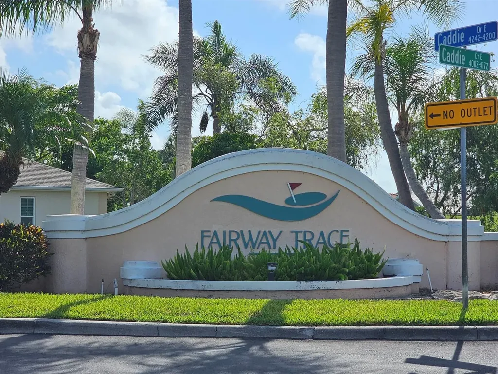 4202 Caddie Drive E Bradenton FL 34203