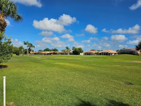 4202 Caddie Drive E Bradenton FL 34203