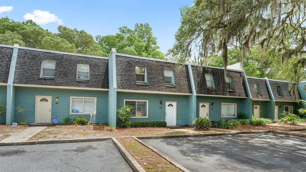 501 SW 75th Street Gainesville FL 32607