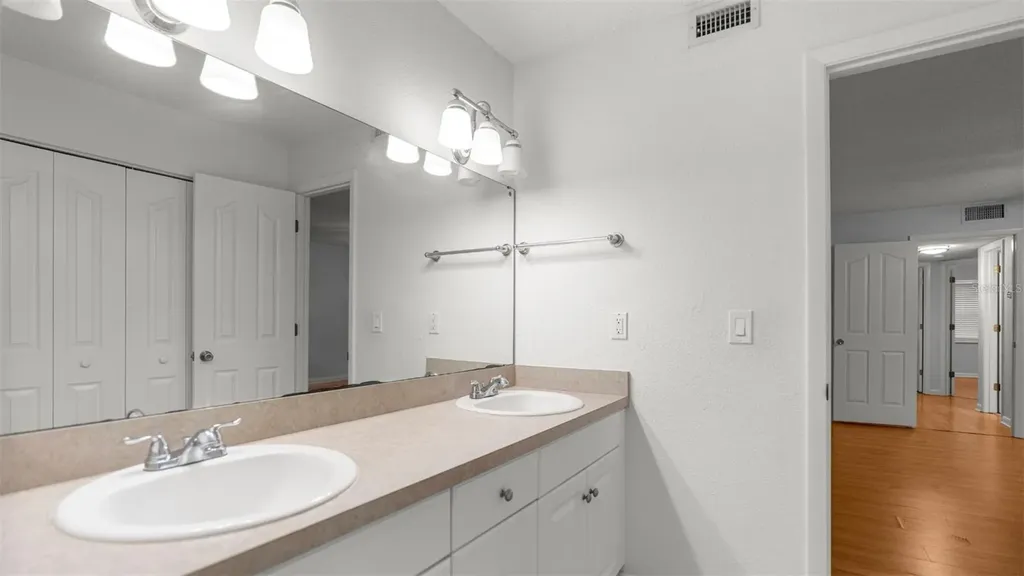 501 SW 75th Street Gainesville FL 32607