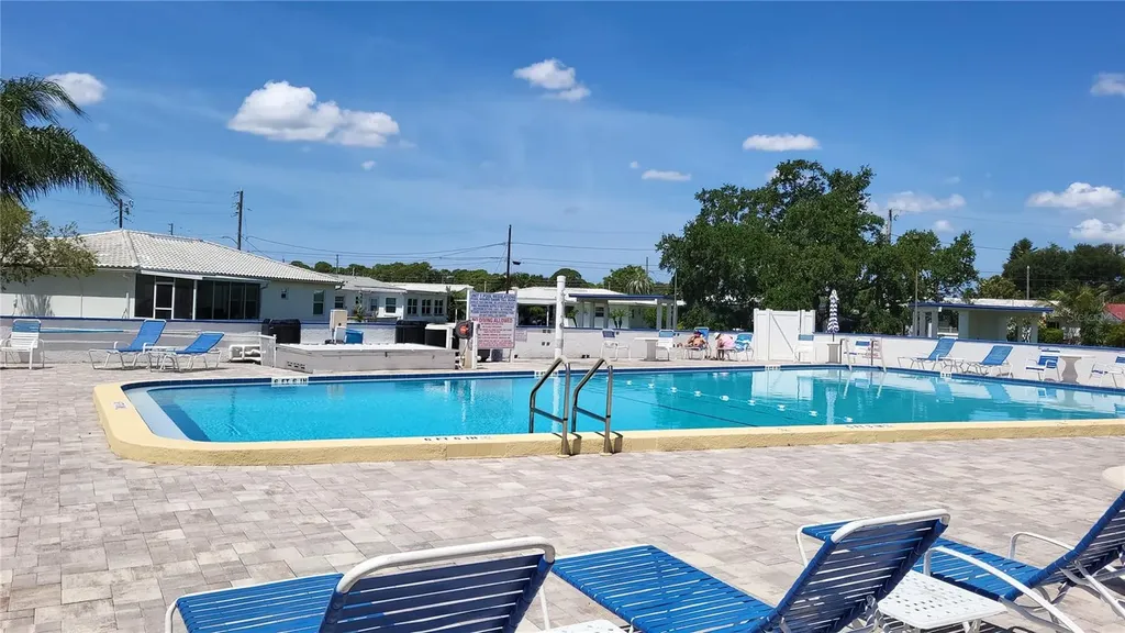 9660 44th Street N Pinellas Park FL 33782