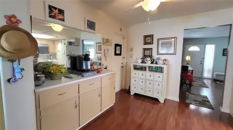 9660 44th Street N Pinellas Park FL 33782