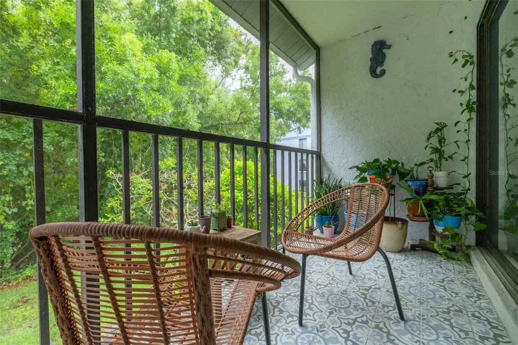 1326 Pine Ridge Circle E Tarpon Springs FL 34688