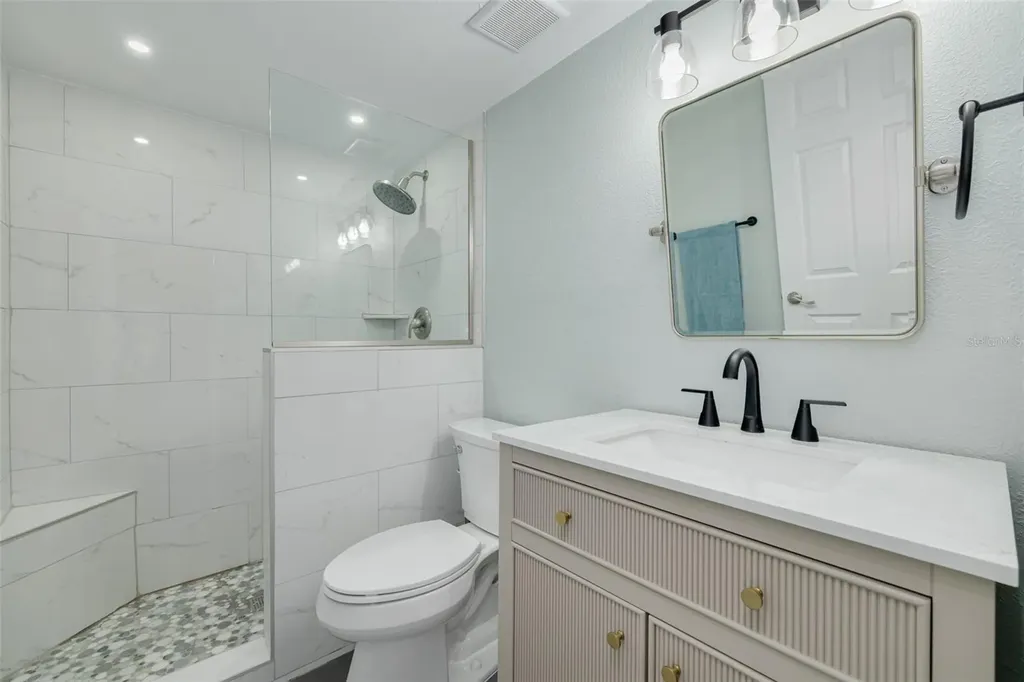 1326 Pine Ridge Circle E Tarpon Springs FL 34688