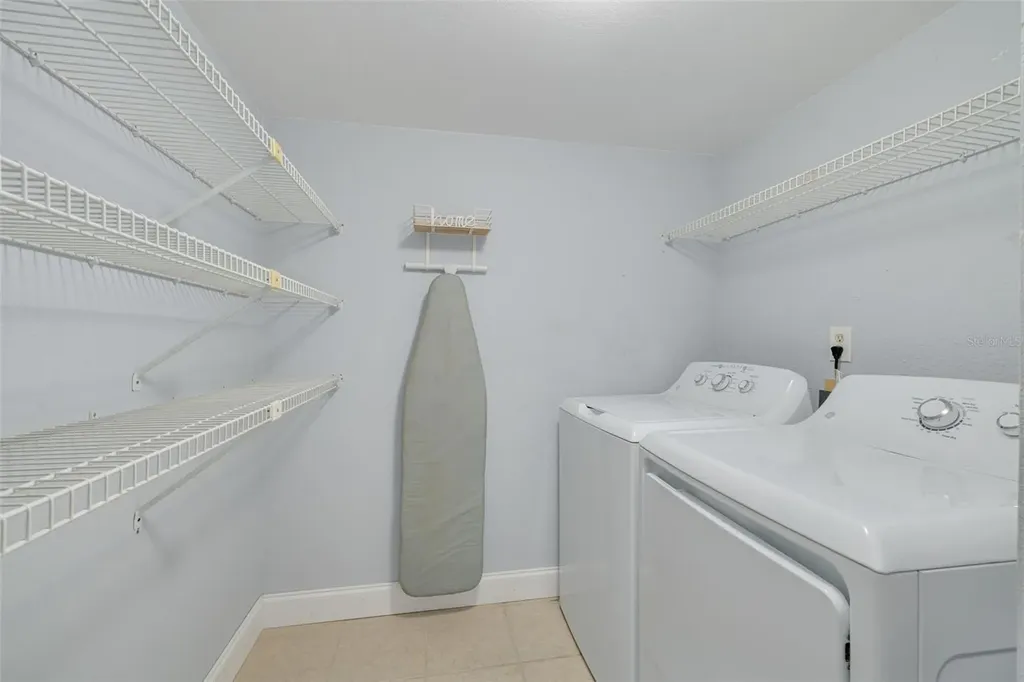 1326 Pine Ridge Circle E Tarpon Springs FL 34688