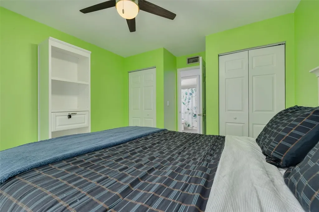 1326 Pine Ridge Circle E Tarpon Springs FL 34688