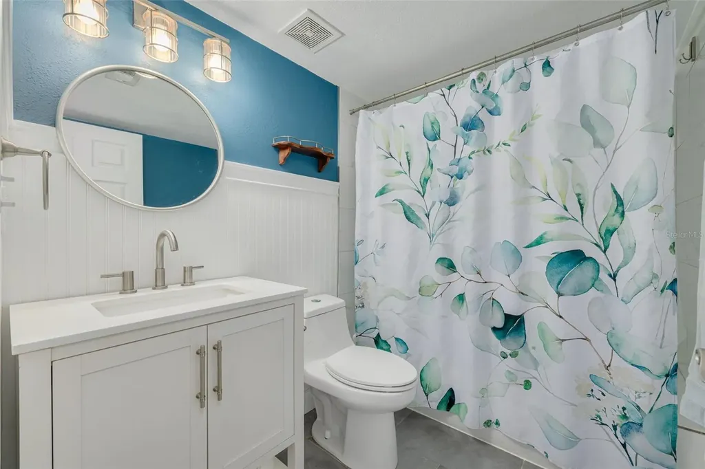 1326 Pine Ridge Circle E Tarpon Springs FL 34688