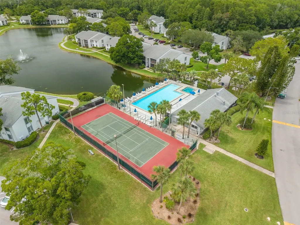 1326 Pine Ridge Circle E Tarpon Springs FL 34688