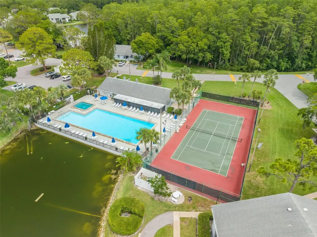 1326 Pine Ridge Circle E Tarpon Springs FL 34688