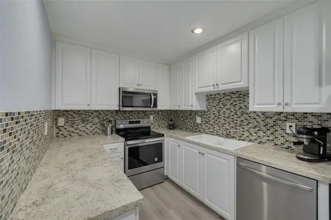 1326 Pine Ridge Circle E Tarpon Springs FL 34688