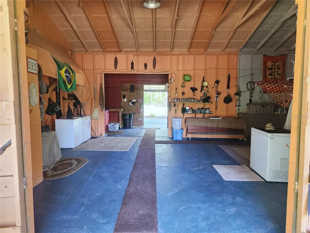 681 S County Road 315 Interlachen FL 32148