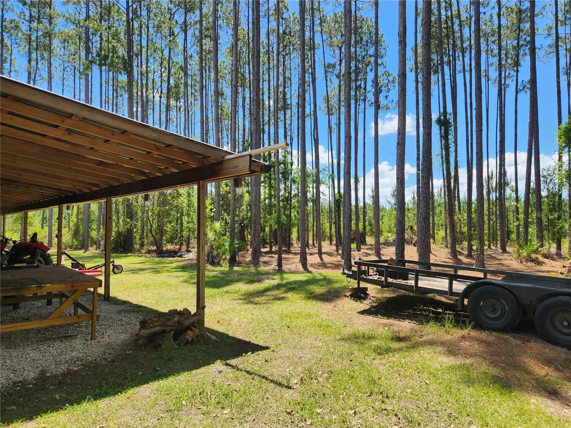 681 S County Road 315 Interlachen FL 32148