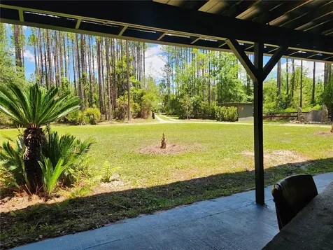 681 S County Road 315 Interlachen FL 32148