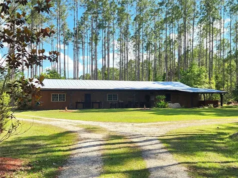 681 S County Road 315 Interlachen FL 32148