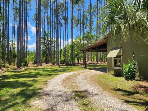681 S County Road 315 Interlachen FL 32148