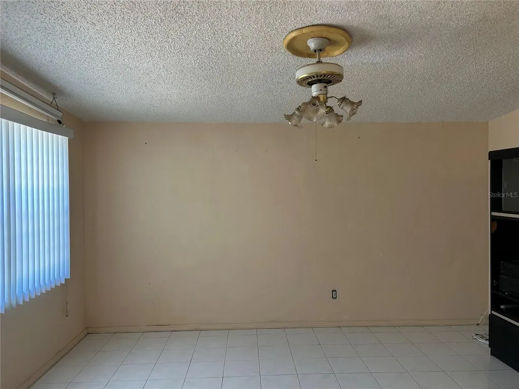6328 30th Way N St Petersburg FL 33702