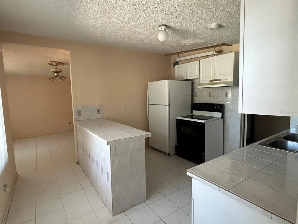 6328 30th Way N St Petersburg FL 33702