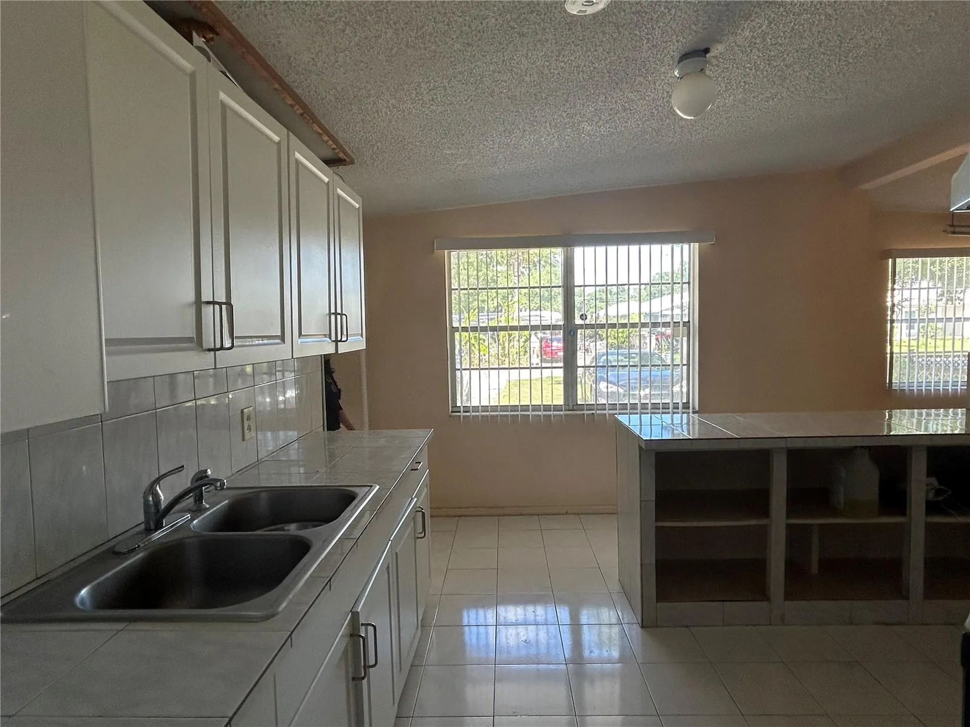 6328 30th Way N St Petersburg FL 33702