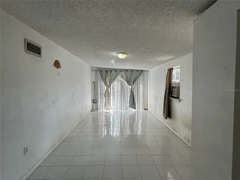 6328 30th Way N St Petersburg FL 33702