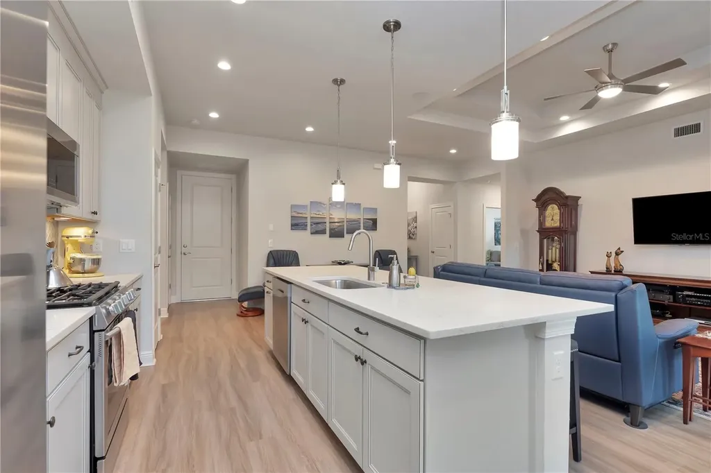 2989 Breezy Meadows Drive Clearwater FL 33760